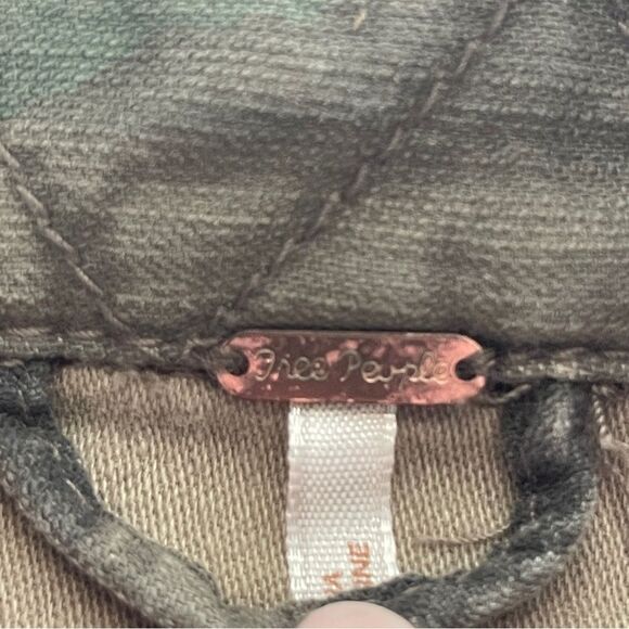 Free People Not Your Brothers Faded Green Camo Print Surplus Jacket ,XS - Picture 3 of 14